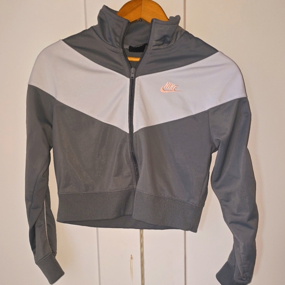 NIKE- VNTG Zip Crop